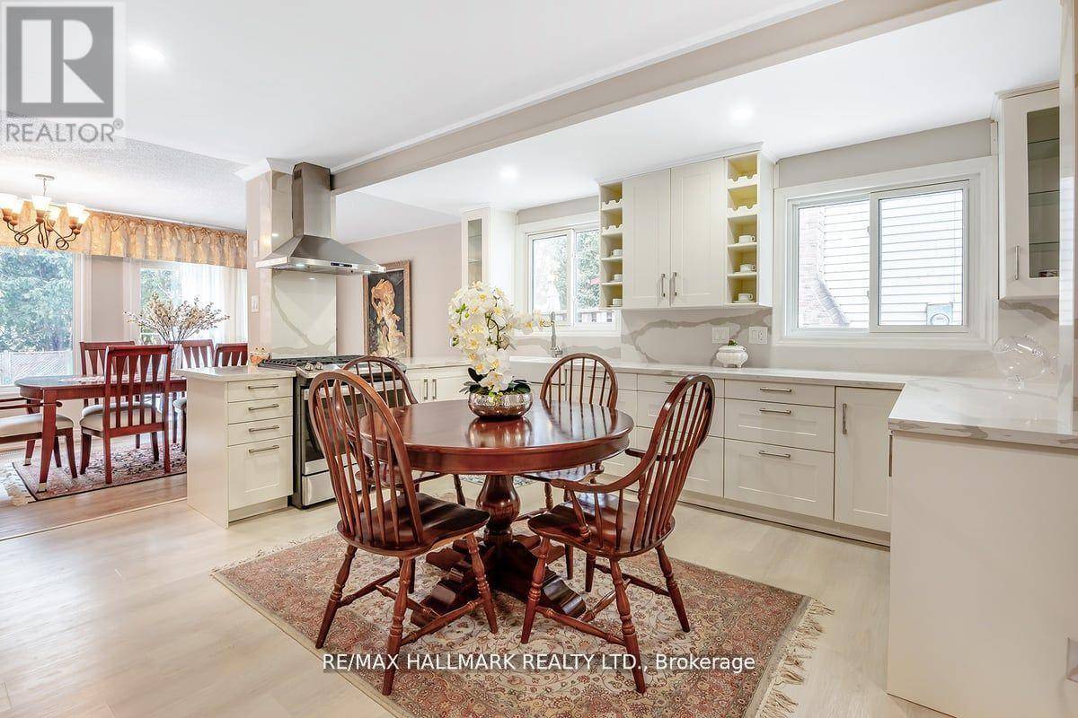Richmond Hill (north Richvale), ON L4C5A7,40 LILLOOET CRESCENT