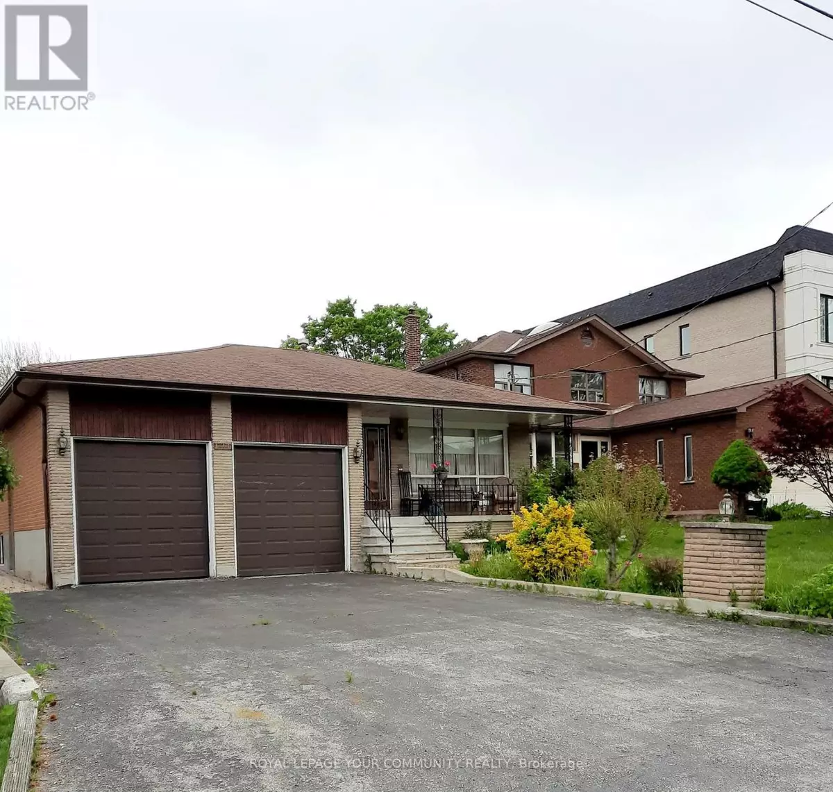 Richmond Hill (south Richvale), ON L4C6W1,126 SPRUCE AVENUE