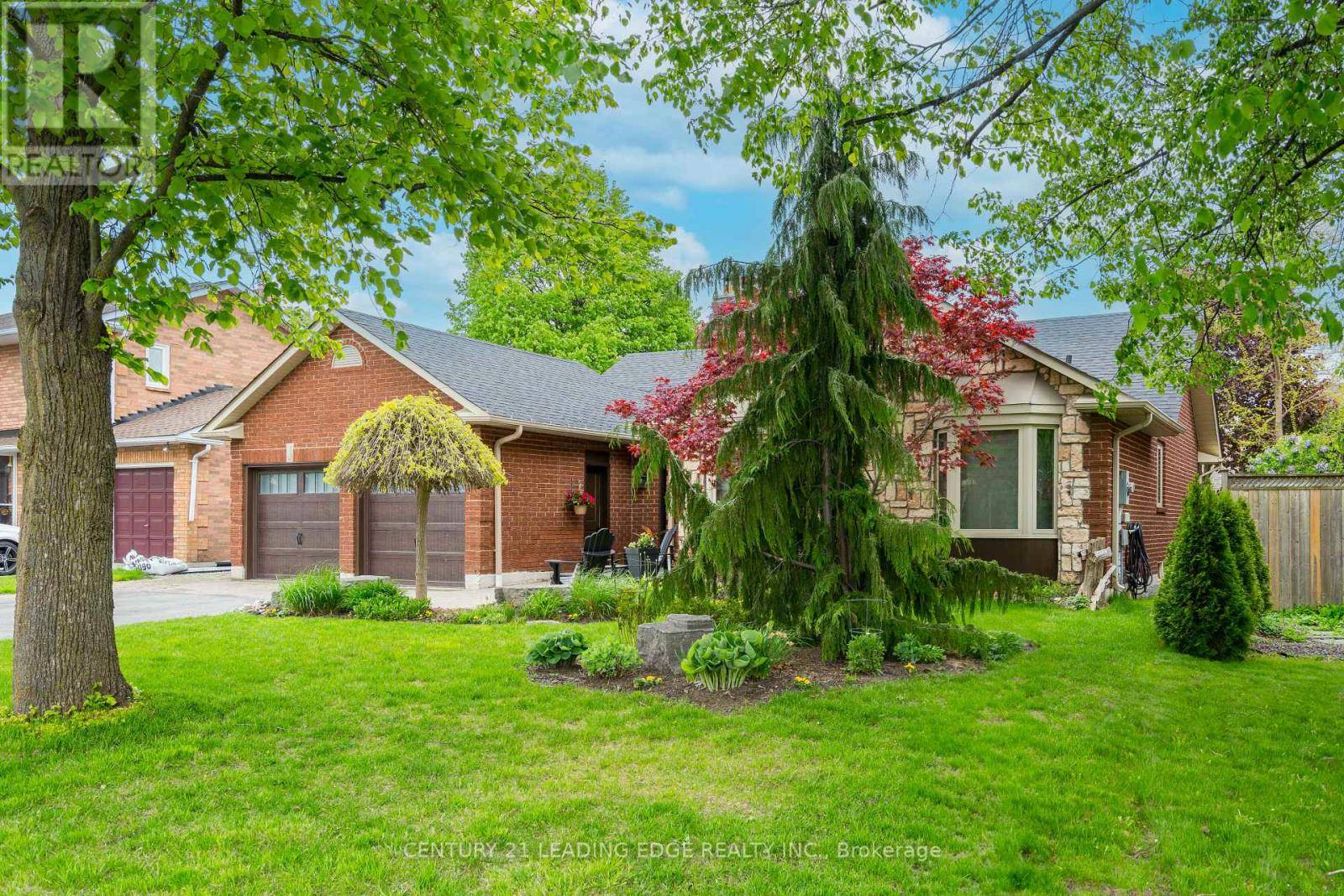 Whitchurch-stouffville (stouffville), ON L4A6C7,250 LORI AVENUE