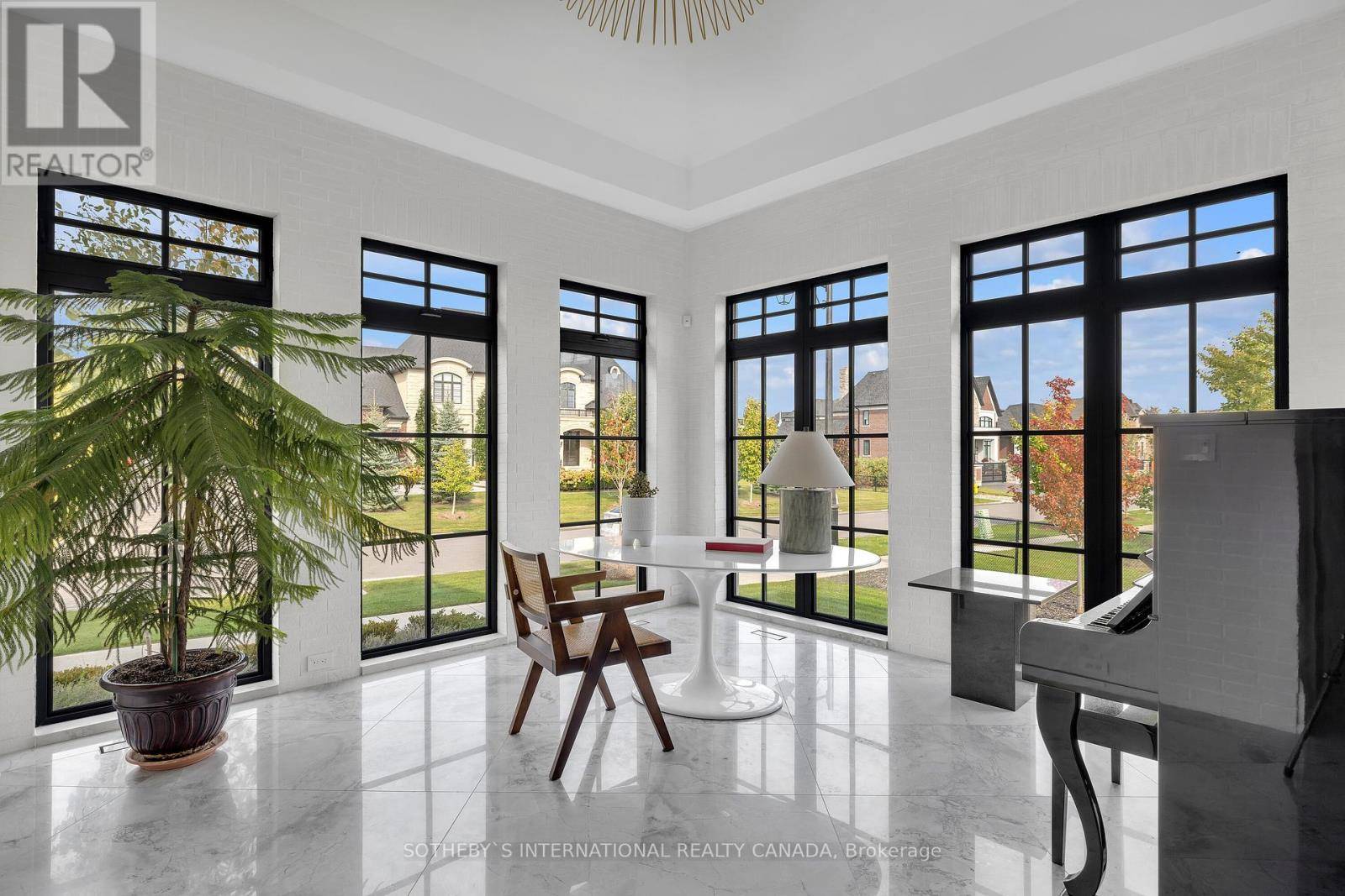 Vaughan (kleinburg), ON L4H4E5,165 NORTHERN PINES BOULEVARD