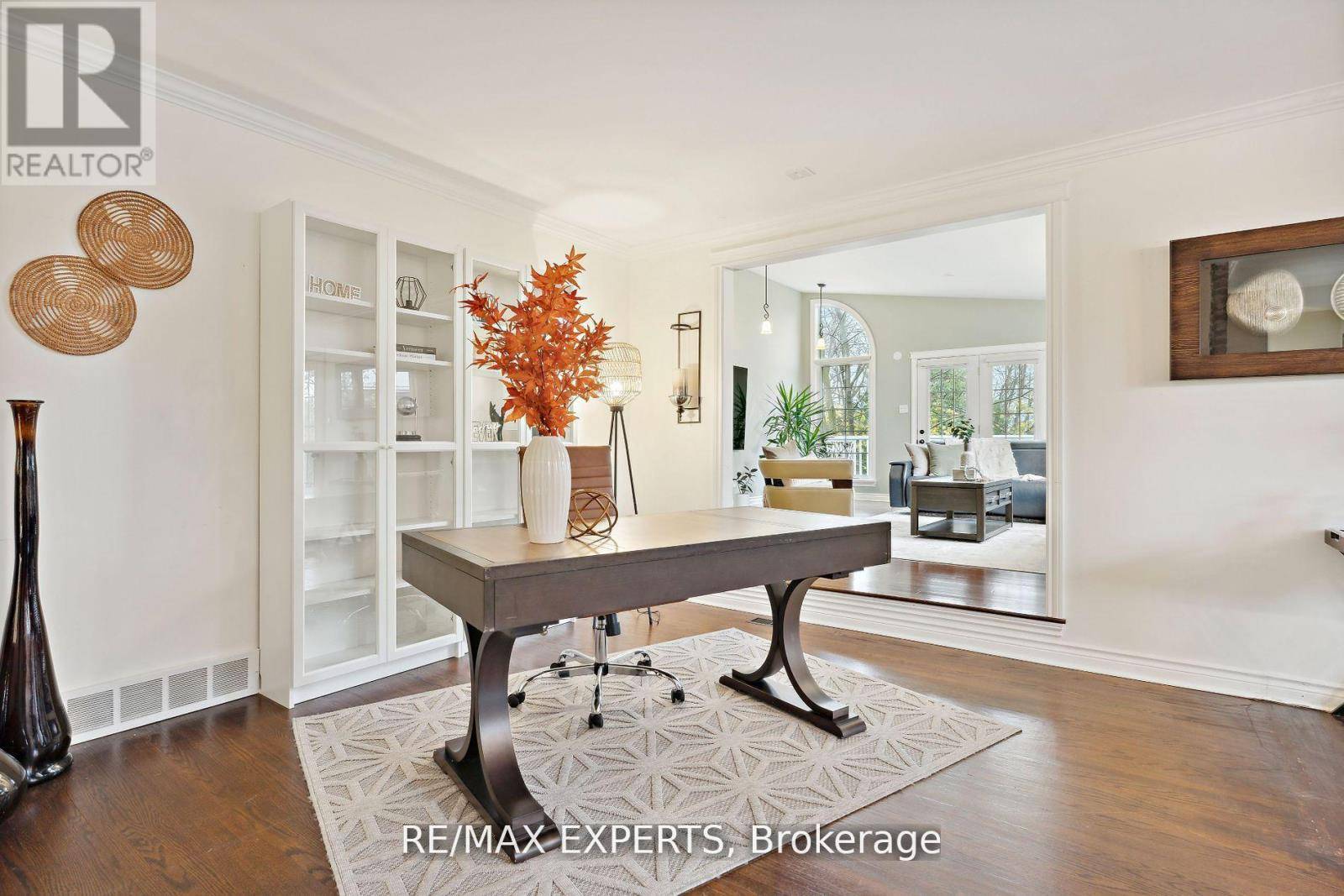 King (king City), ON L7B1A7,15133 DUFFERIN STREET