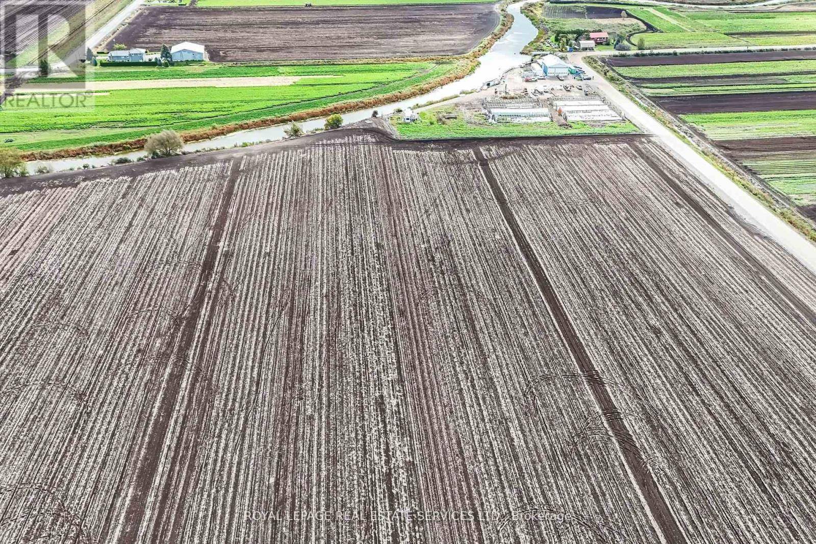 Bradford West Gwillimbury, ON L3Z4B9,197 WANDA STREET