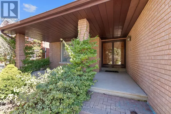 Vaughan (east Woodbridge), ON L4L6Z3,137 FIFTH AVENUE