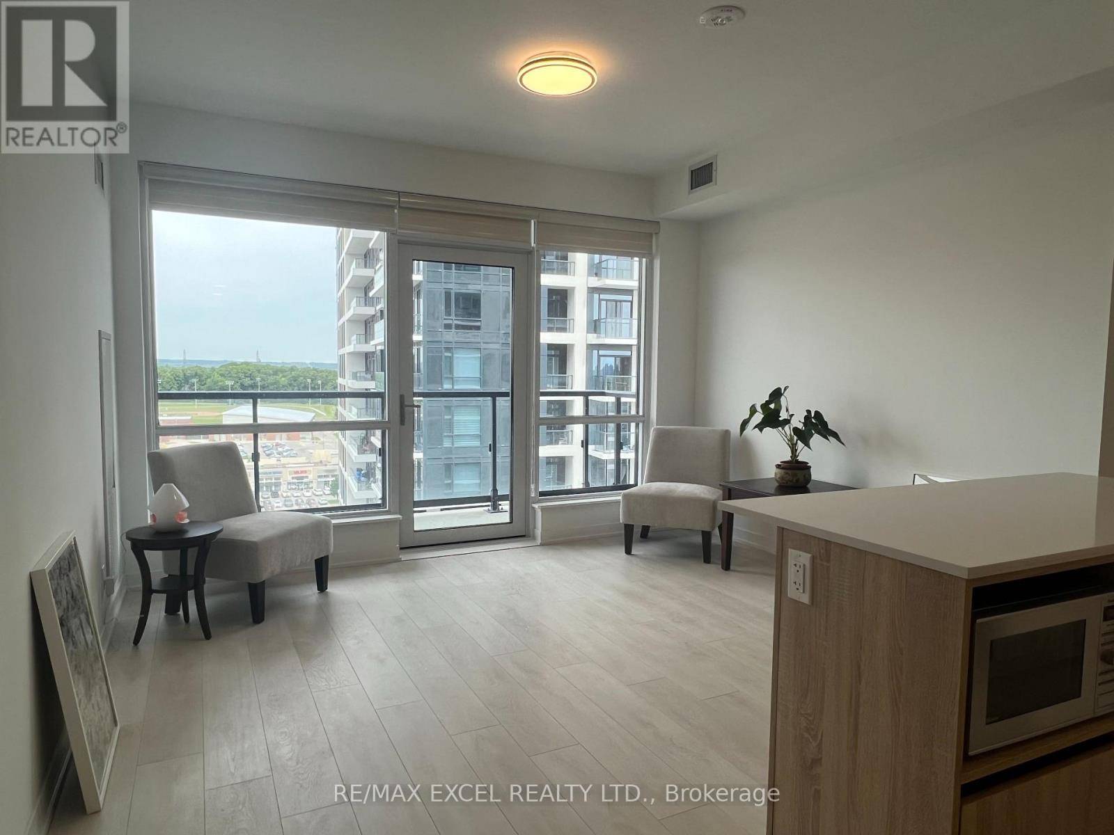 7950 BATHURST ST #1126, Vaughan (beverley Glen), ON L4J0L4