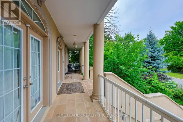Richmond Hill (south Richvale), ON L4C6V9,135 SPRUCE AVENUE