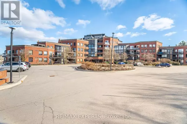 Vaughan (west Woodbridge), ON L4L7G4,100 Arbors LN #305