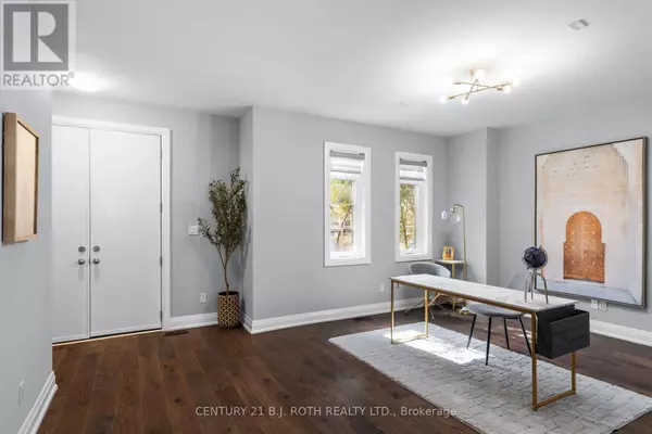 Newmarket (central Newmarket), ON L3Y1K1,260 EAGLE ST #27