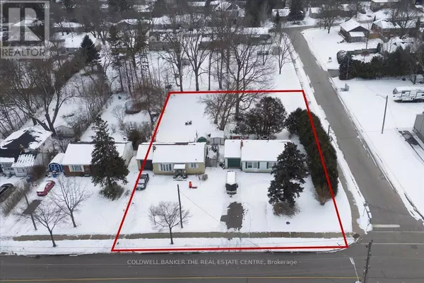 98 EAGLE STREET, Newmarket (central Newmarket), ON L3Y1J4