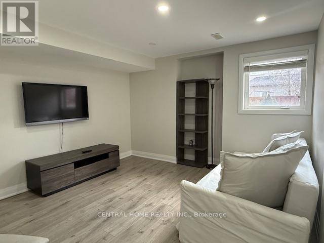 Richmond Hill (westbrook), ON L4S0C6,BASEMENT APT - 29 AIKENHEAD AVENUE