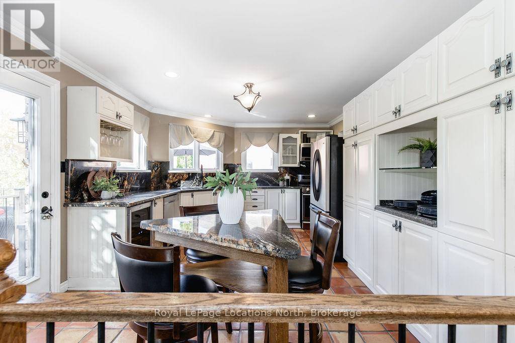 Innisfil, ON L9S2L2,3580 LINDA STREET