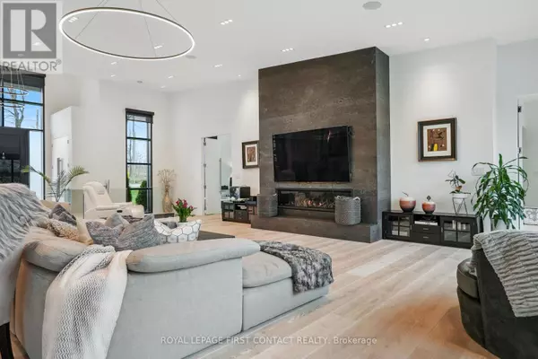 Innisfil, ON L9S3G2,2761 LOCKHART ROAD