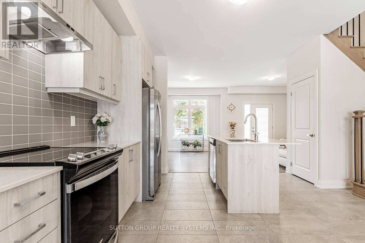 Richmond Hill (oak Ridges), ON L4E1H9,39 SEGUIN STREET