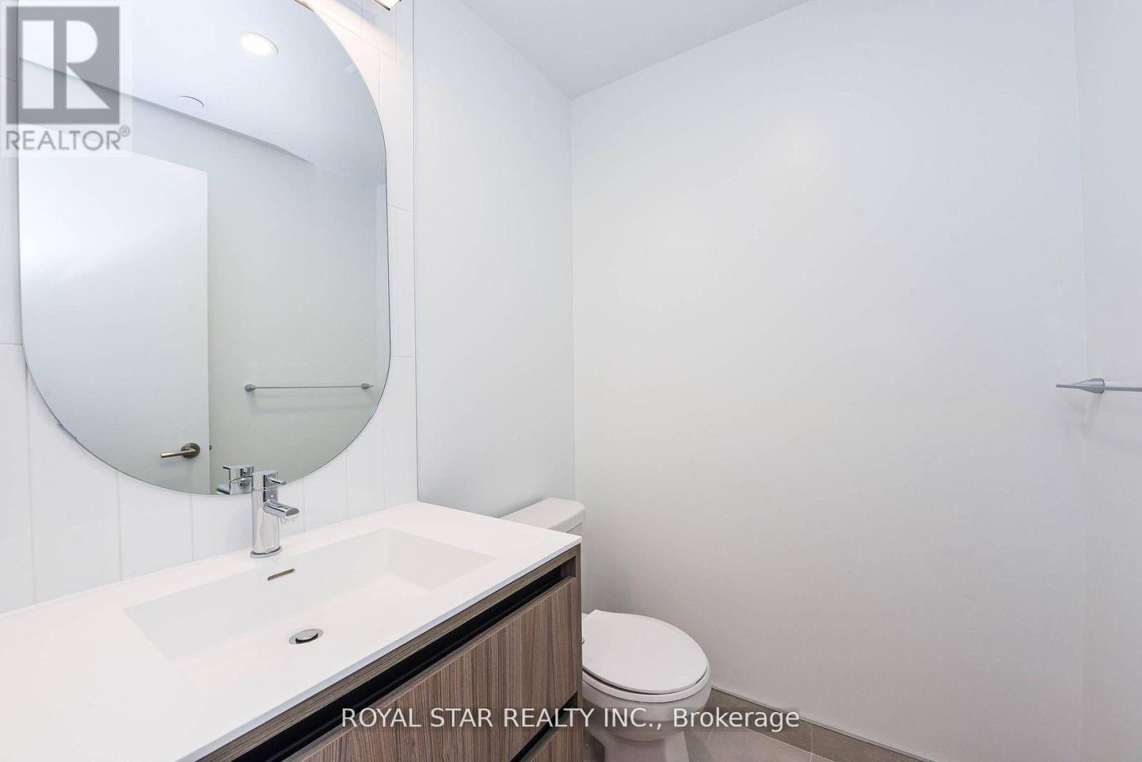 Vaughan (beverley Glen), ON L4J0L4,7950 Bathurst ST #1207