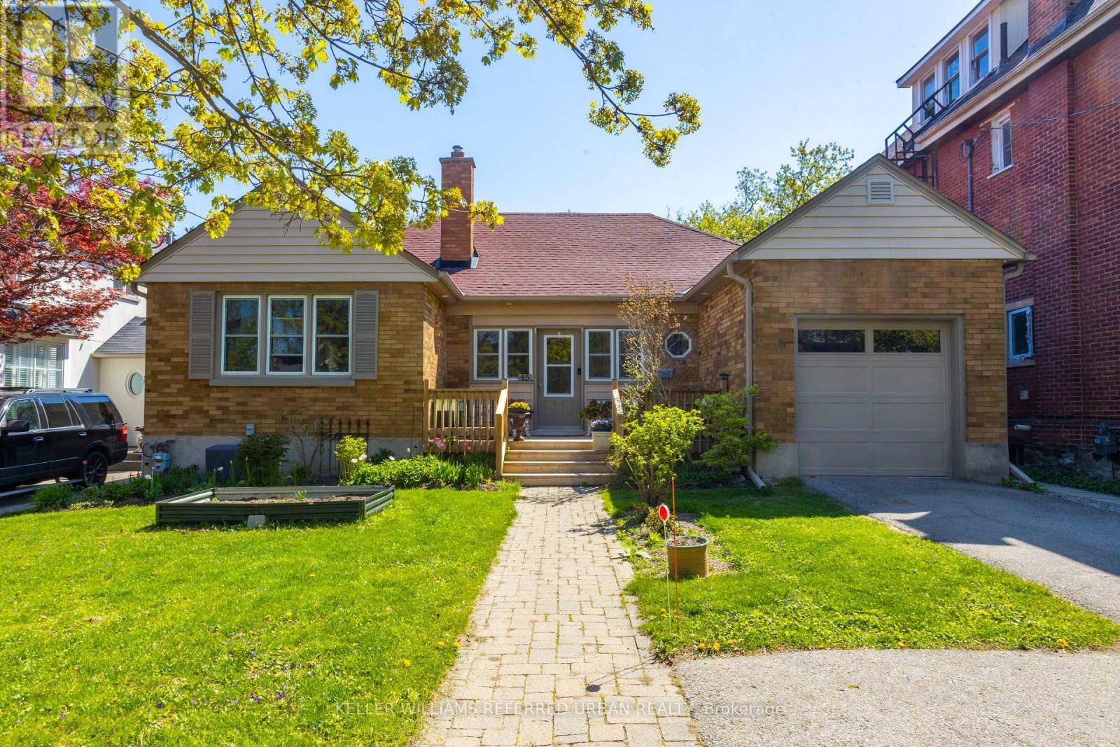 45 SPRUCE STREET, Aurora (aurora Village), ON L4G1R9