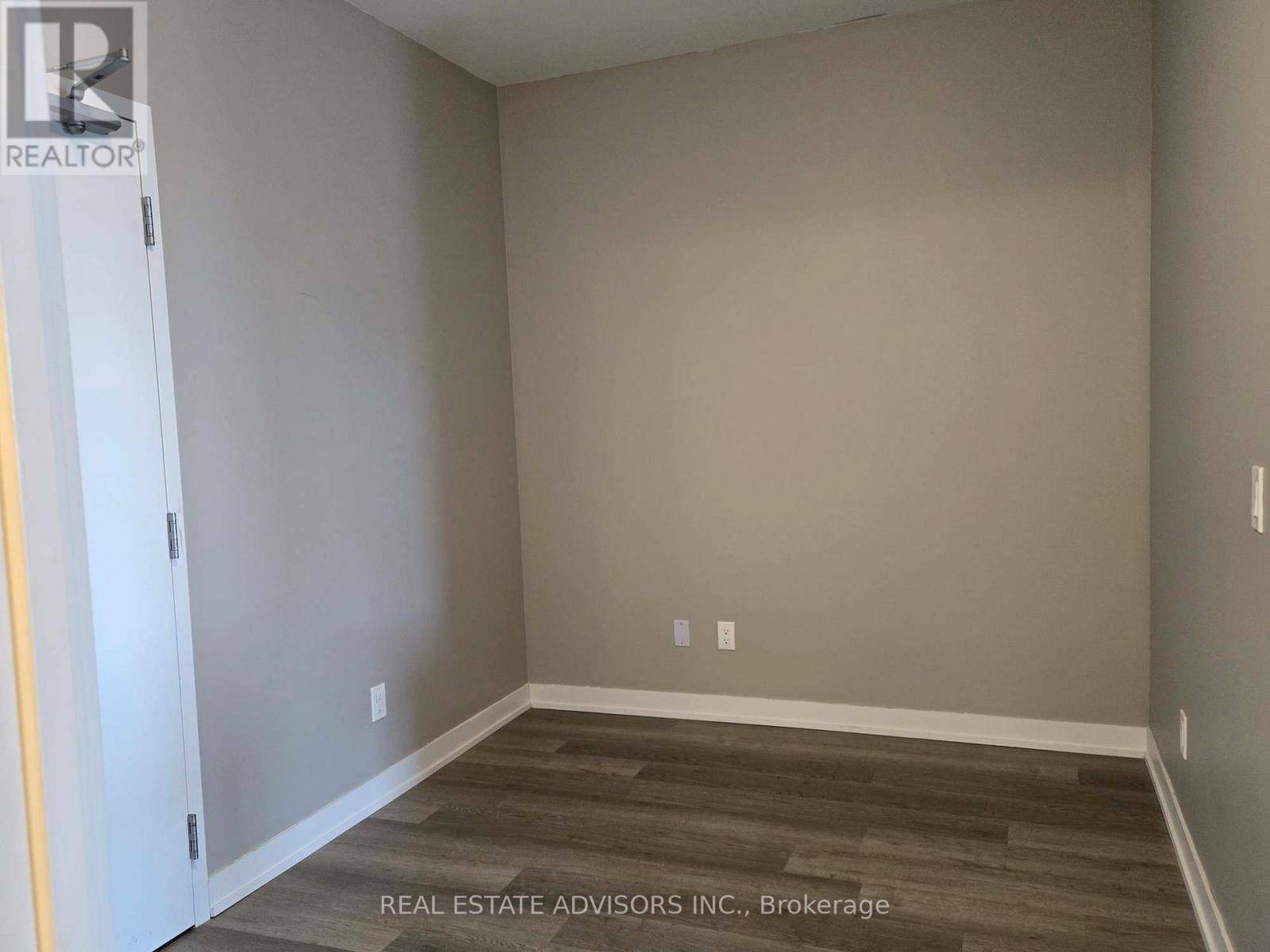Richmond Hill, ON L4S0N6,2 David Eyer RD #422