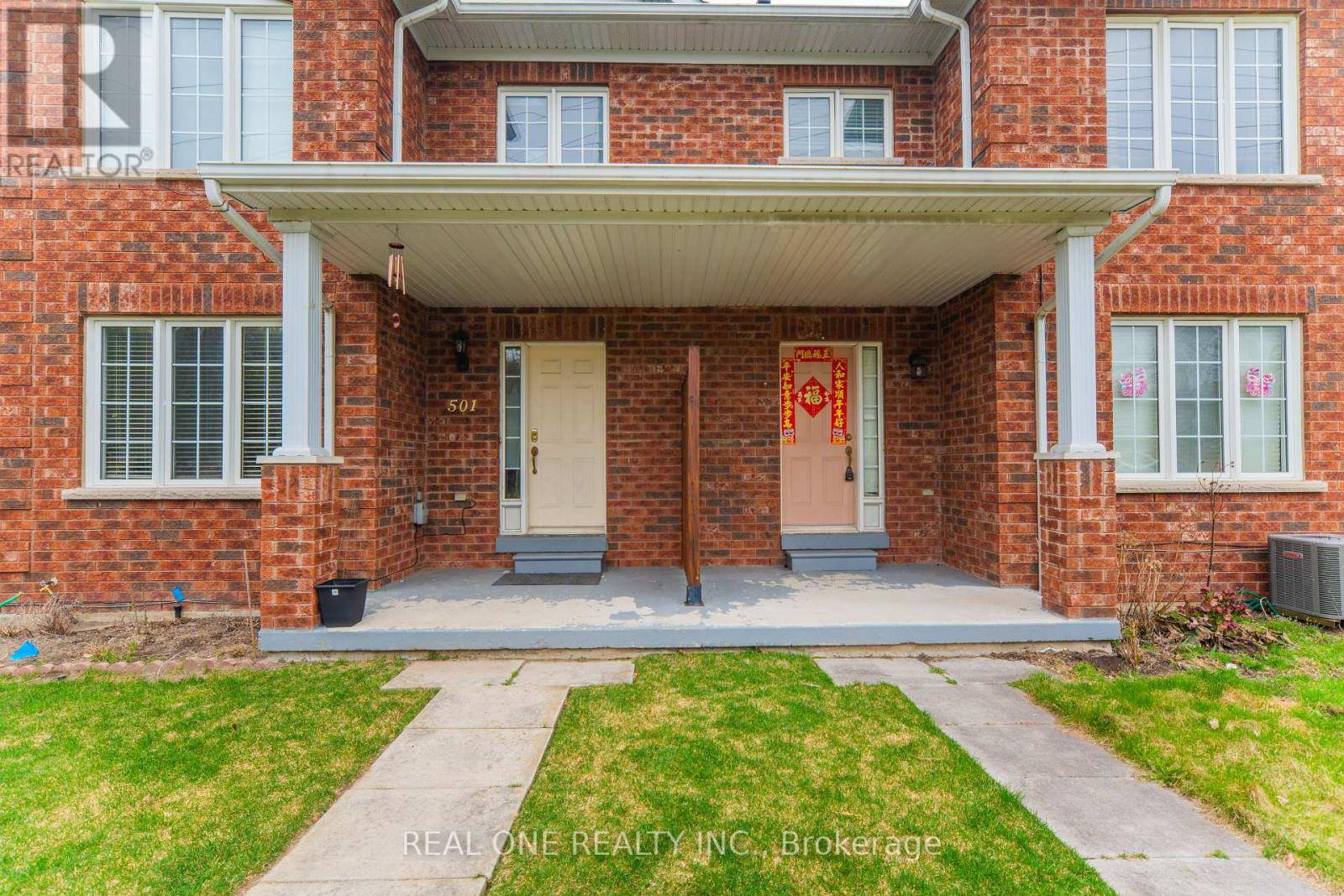 Newmarket (bristol-london), ON L3Y9E6,499 JIM BARBER COURT