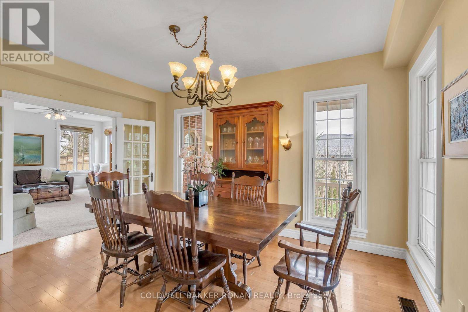 New Tecumseth, ON L0G1W0,38 TECUMSETH HEIGHTS DRIVE