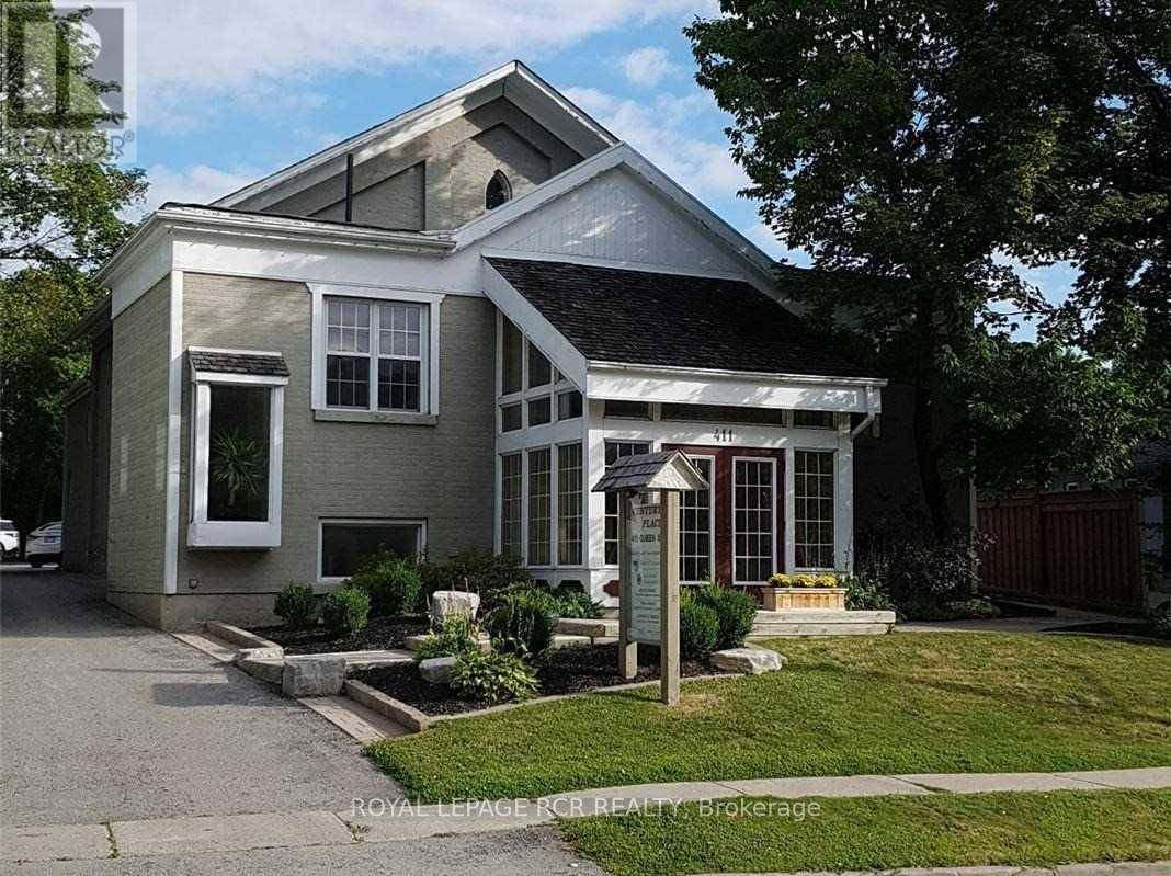 411 Queen ST #Upper 3, Newmarket (central Newmarket), ON L3Y2G9