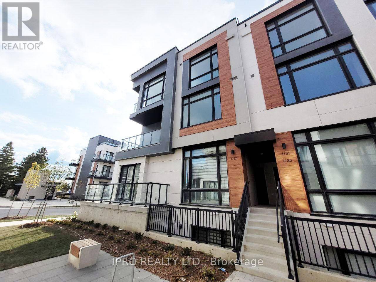 Richmond Hill, ON L4S0N4,12 David Eyer RD #1132