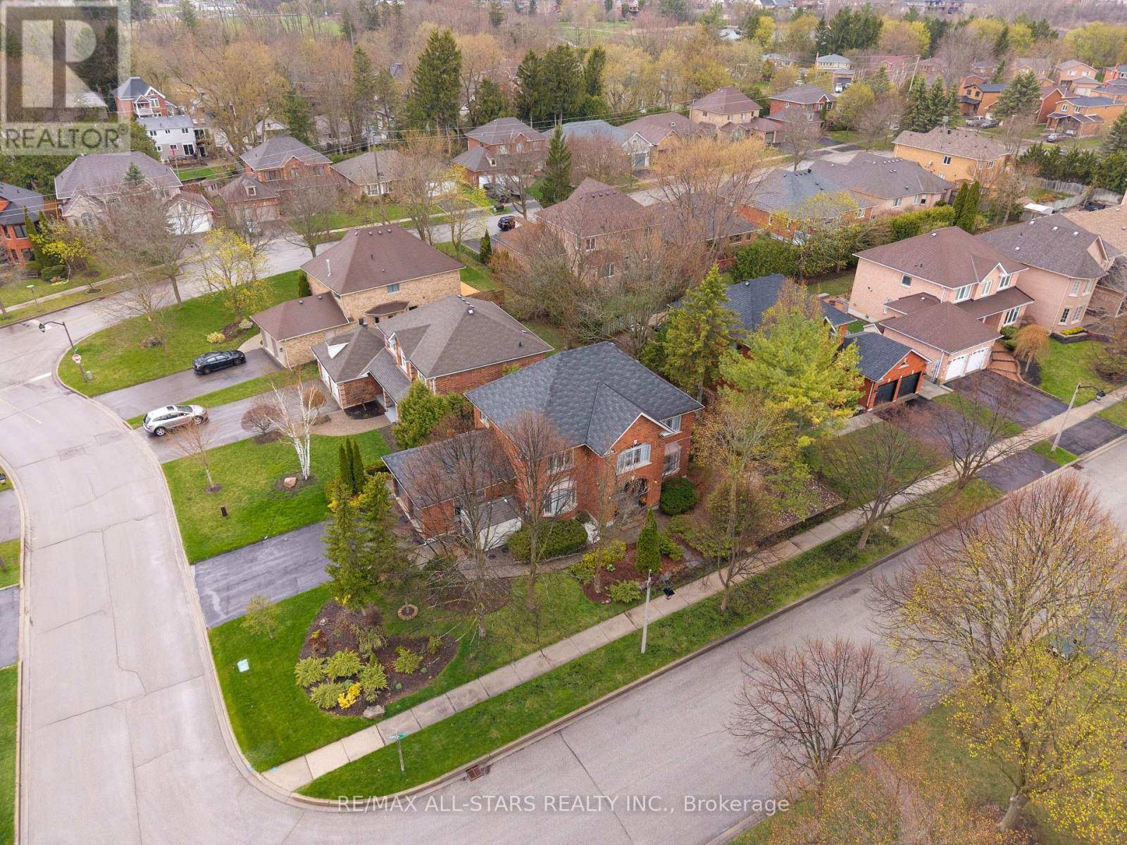 Whitchurch-stouffville (stouffville), ON L4A1J6,156 PARK DRIVE