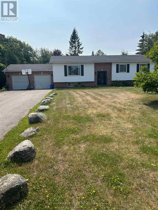 Georgina (historic Lakeshore Communities), ON L0E1S0,28 JOEL AVENUE