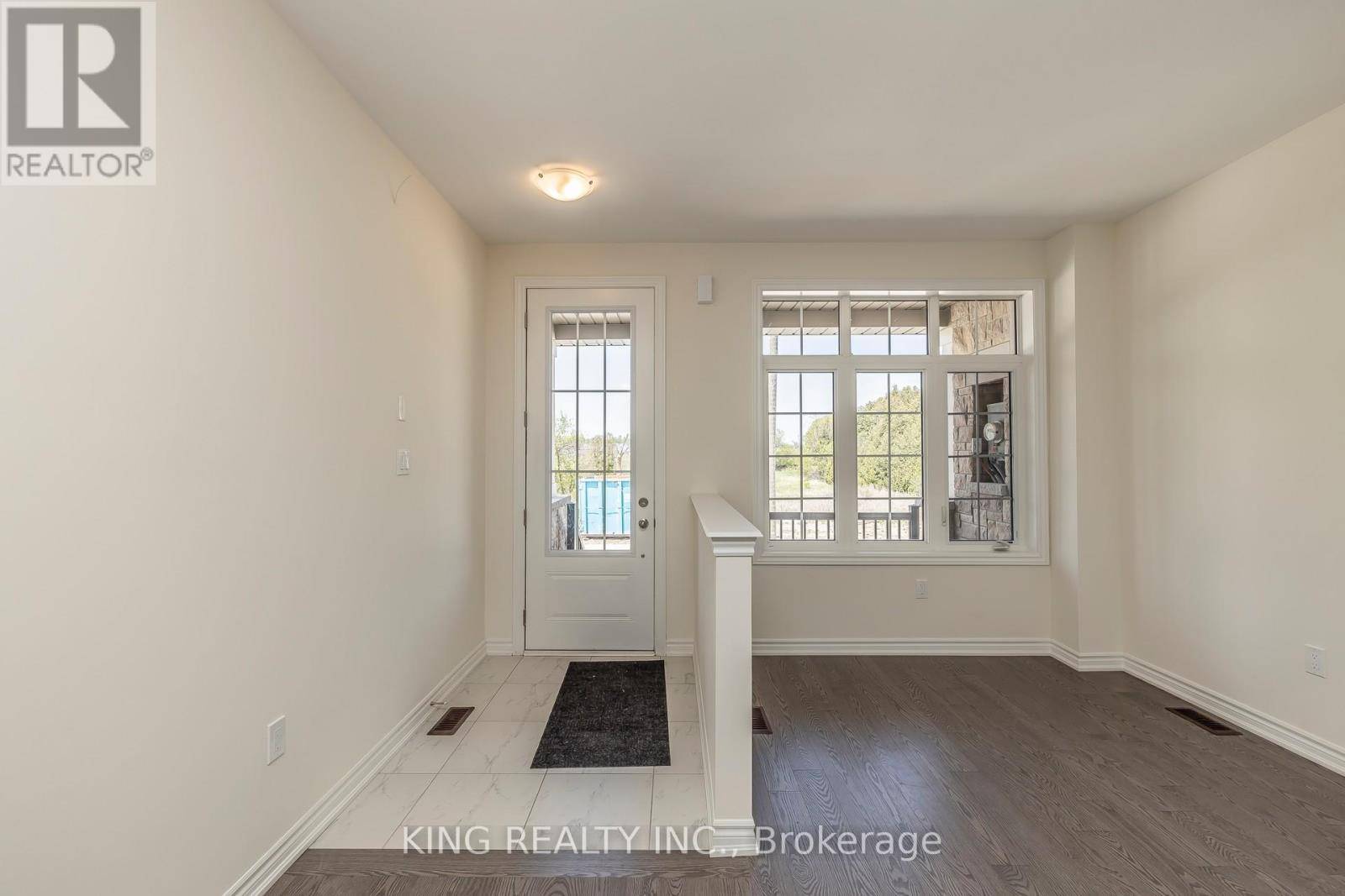 East Gwillimbury (holland Landing), ON L9N0W2,29 BOWLINE VISTA