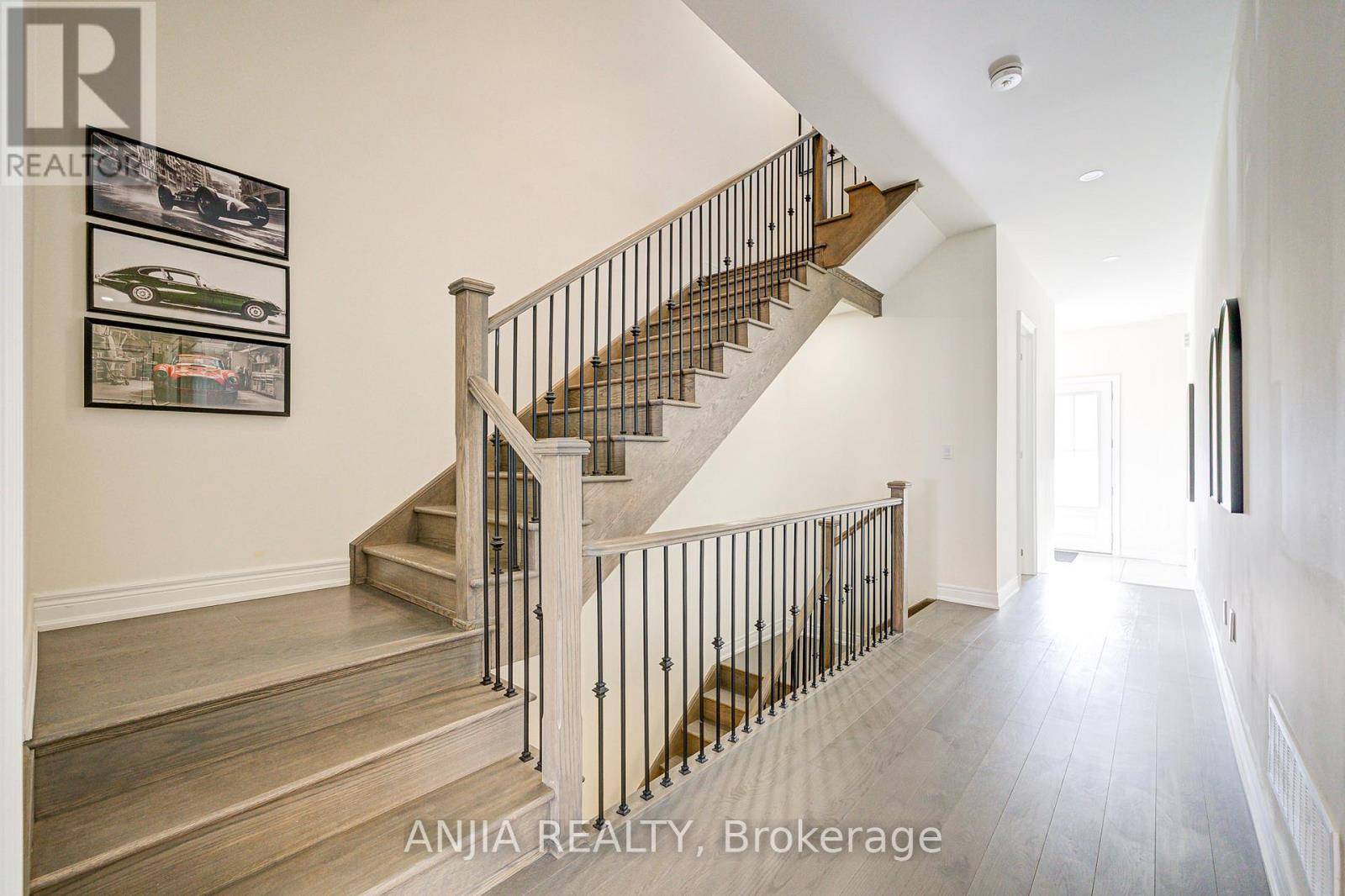 Richmond Hill, ON L4E1J6,7 FAUCHARD STREET