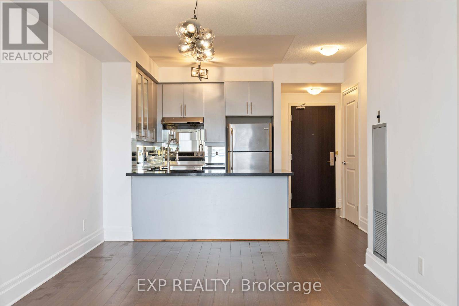 Markham (unionville), ON L6G0C9,131 Upper Duke CRES #616