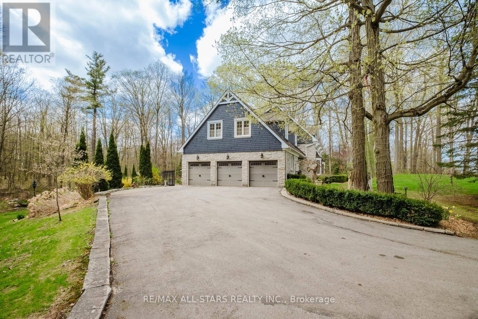 Uxbridge, ON L9P1R4,12 OAKVIEW PLACE