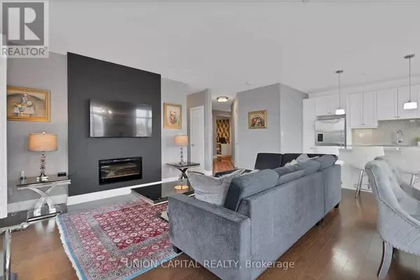Aurora (aurora Village), ON L4G1N6,15277 Yonge ST #505