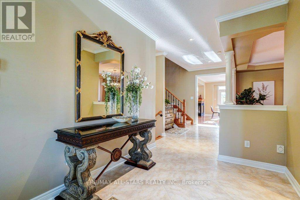 Uxbridge, ON L9P1Z6,64 BUTTON CRESCENT