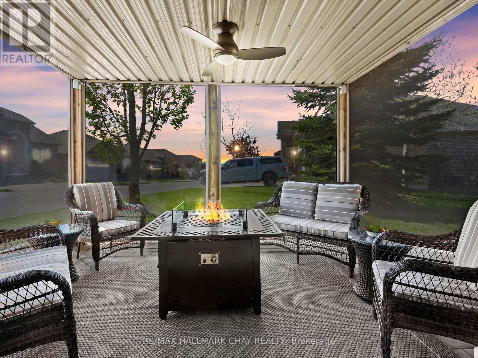New Tecumseth (alliston), ON L9R0H3,180 RIDGE WAY