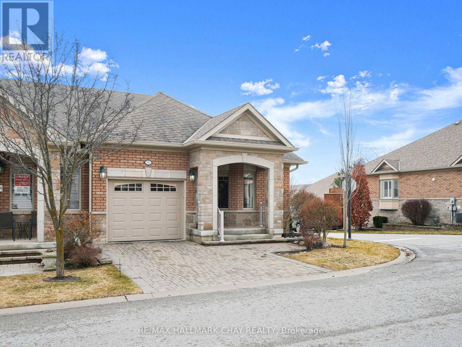 New Tecumseth, ON L9R0H3,190 RIDGE WAY