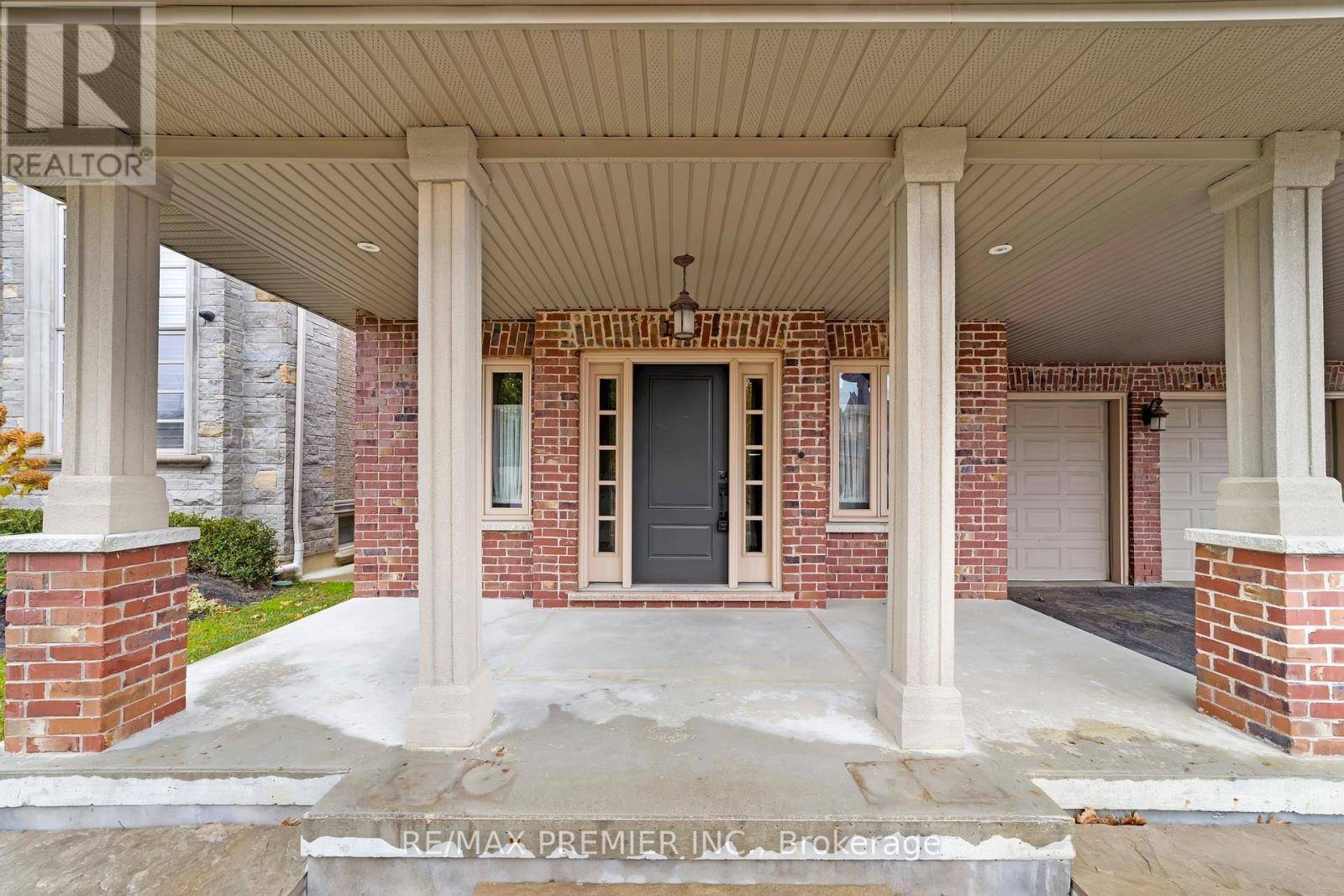 Richmond Hill (oak Ridges), ON L4E4R2,141 REGATTA AVENUE
