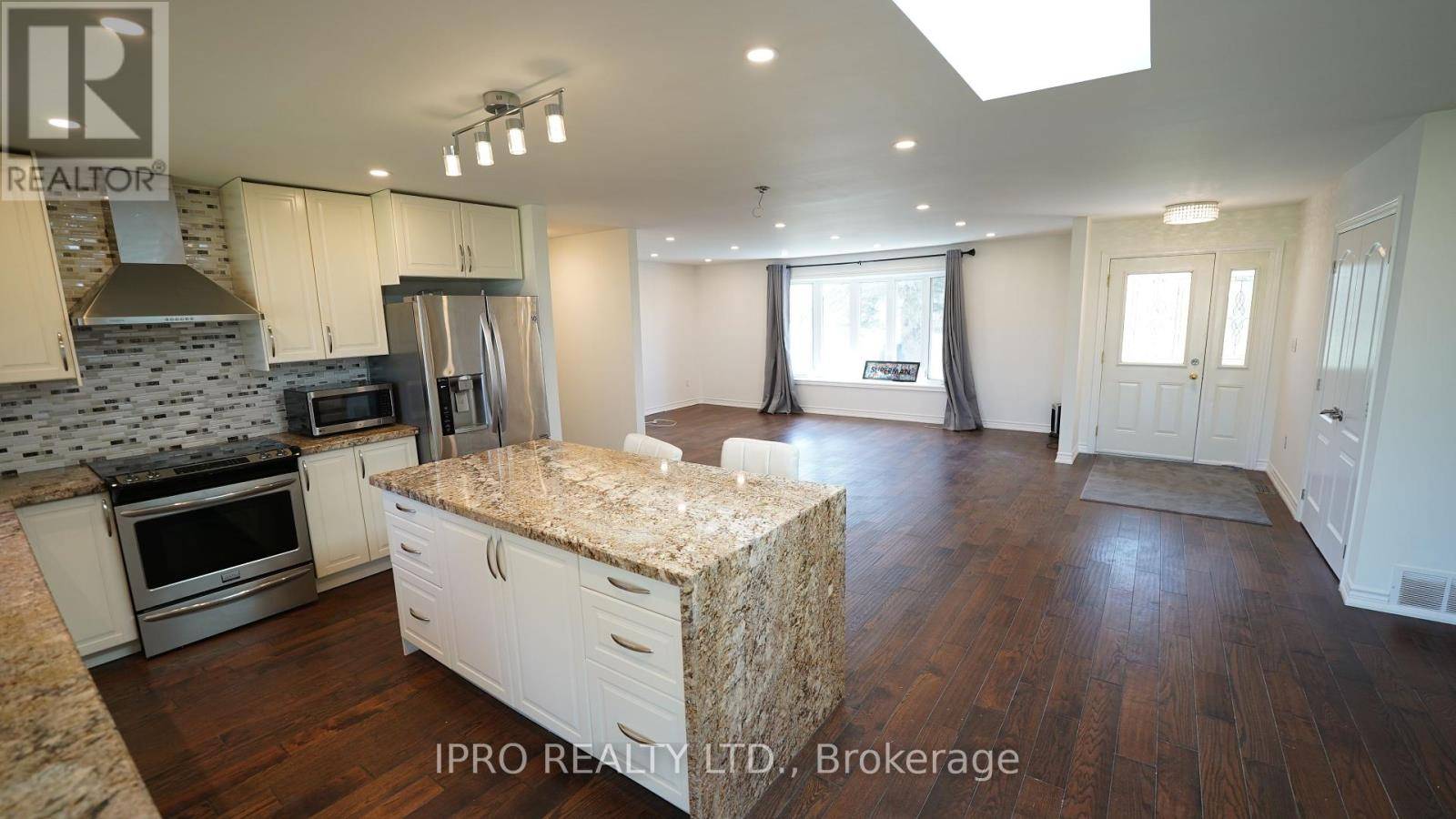 Uxbridge, ON L0E1T0,384 ZEPHYR ROAD
