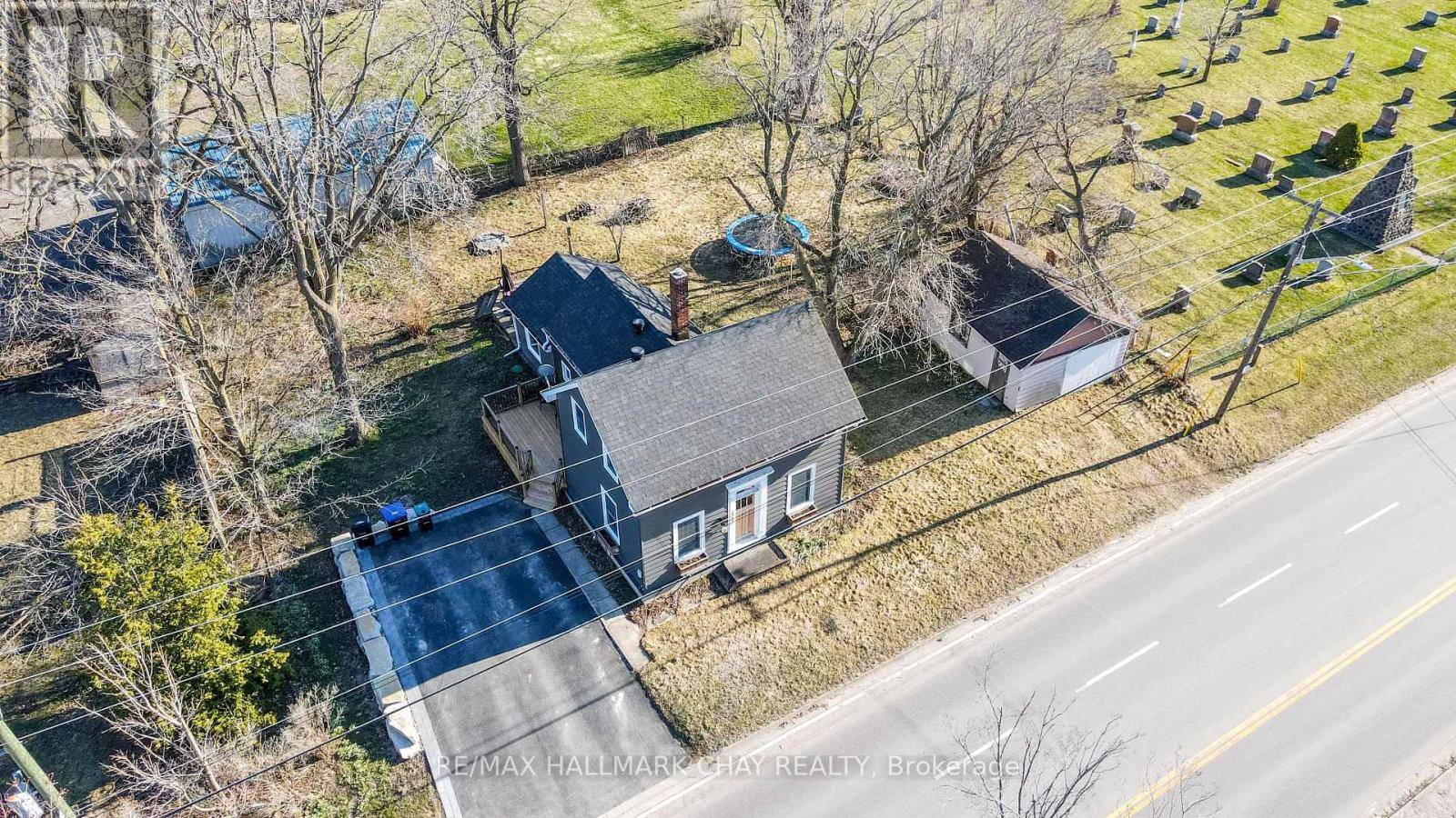 Innisfil (stroud), ON L9S1J8,2223 VICTORIA STREET