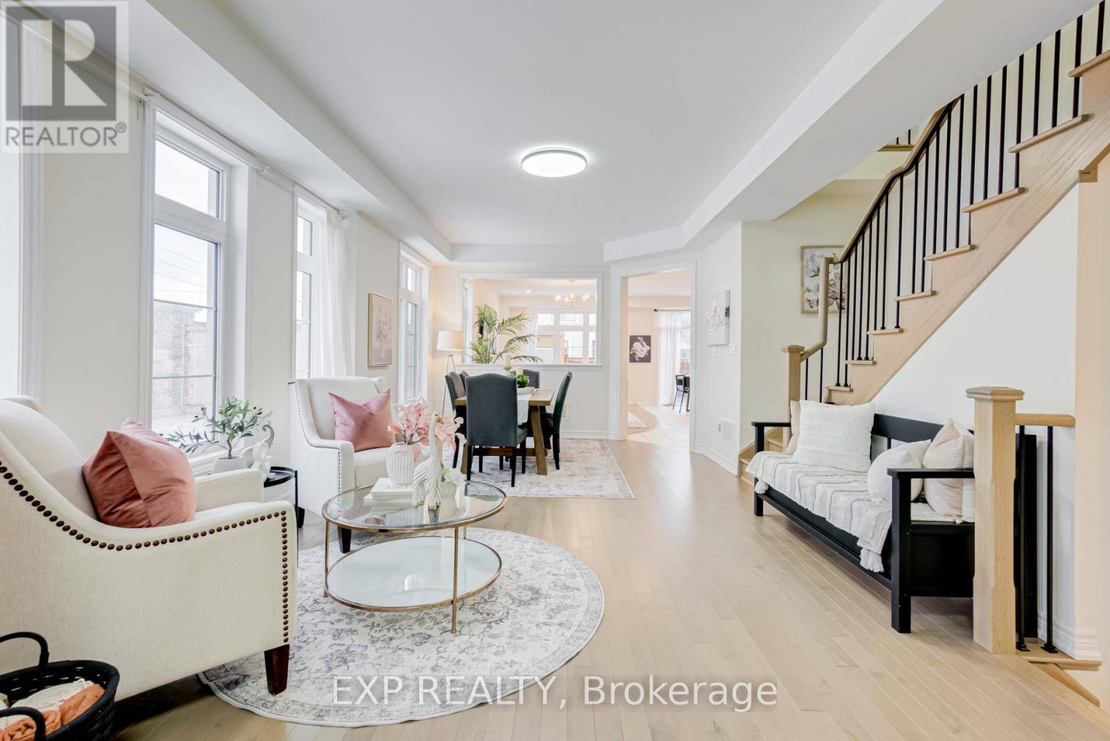 East Gwillimbury (holland Landing), ON L9N0S7,42 PRUNELLA CRESCENT