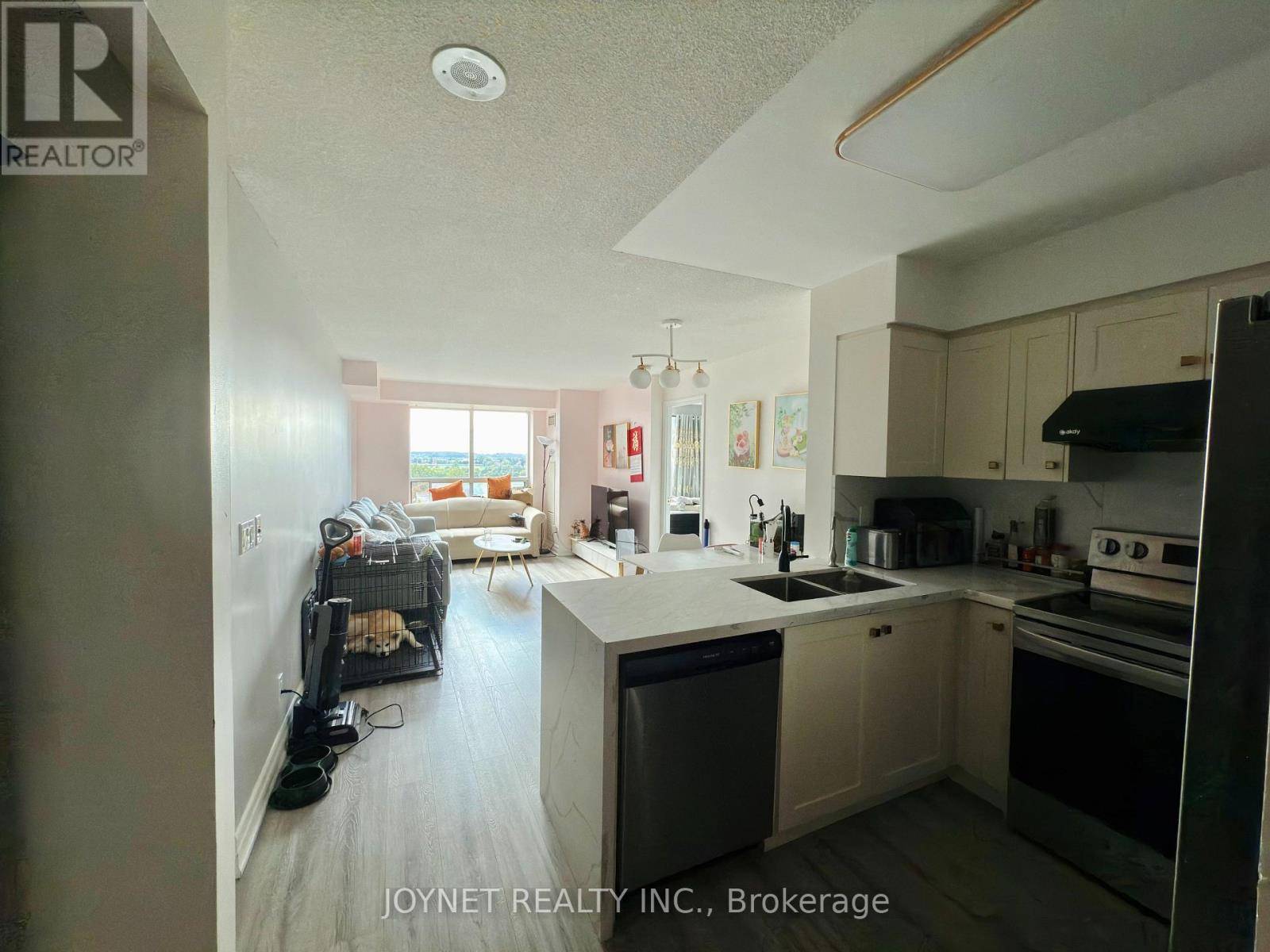 Richmond Hill (langstaff), ON L4B0A1,11 Oneida CRES #1102