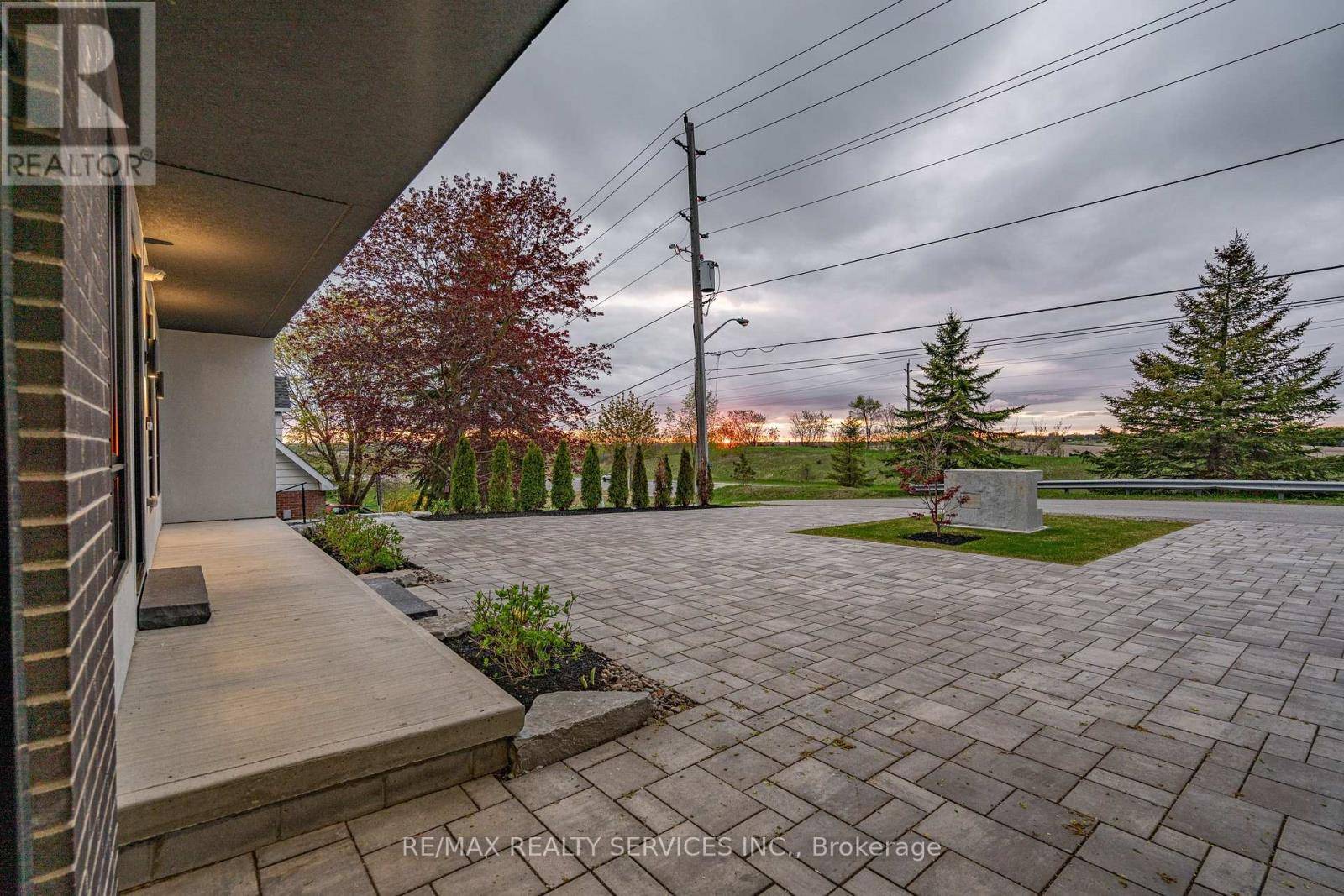 East Gwillimbury, ON L9N0L8,1395 OLD GREEN LANE