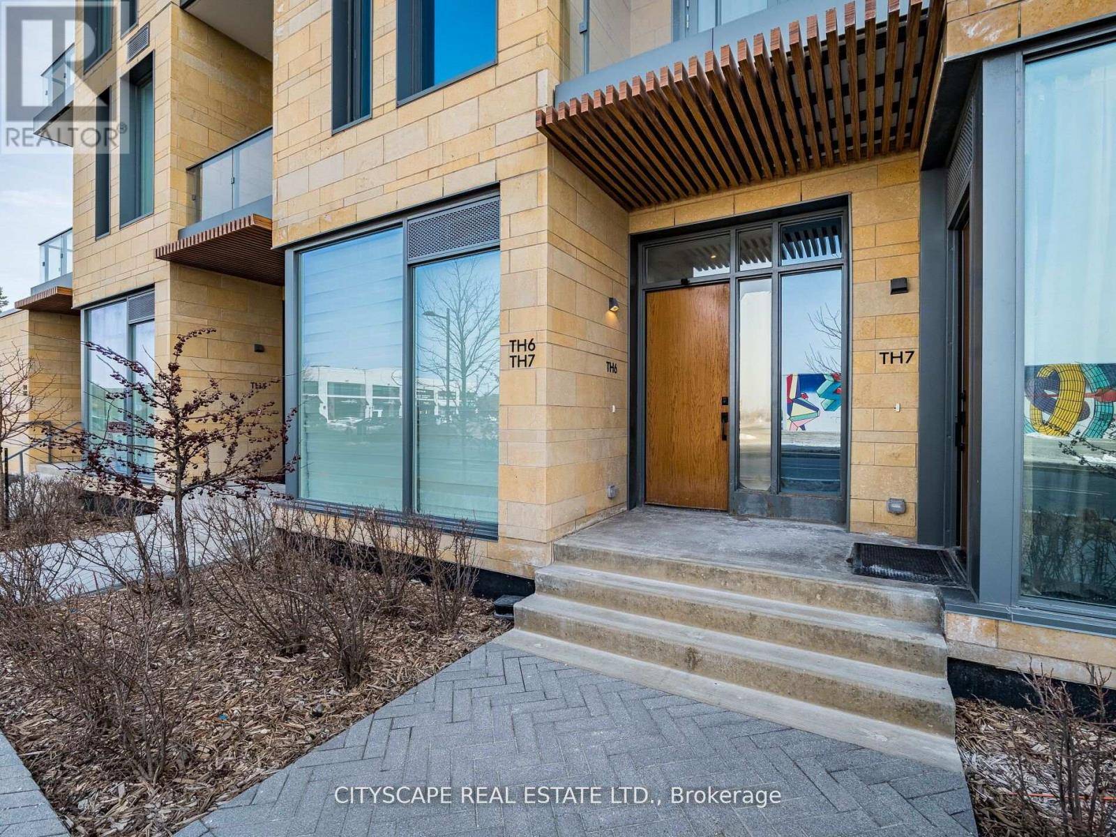 Vaughan (vaughan Corporate Centre), ON L4K0M5,9 Buttermill AVE West #TH06