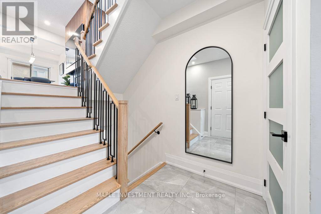 Vaughan (east Woodbridge), ON L4L9J6,15 Pottery PL #11