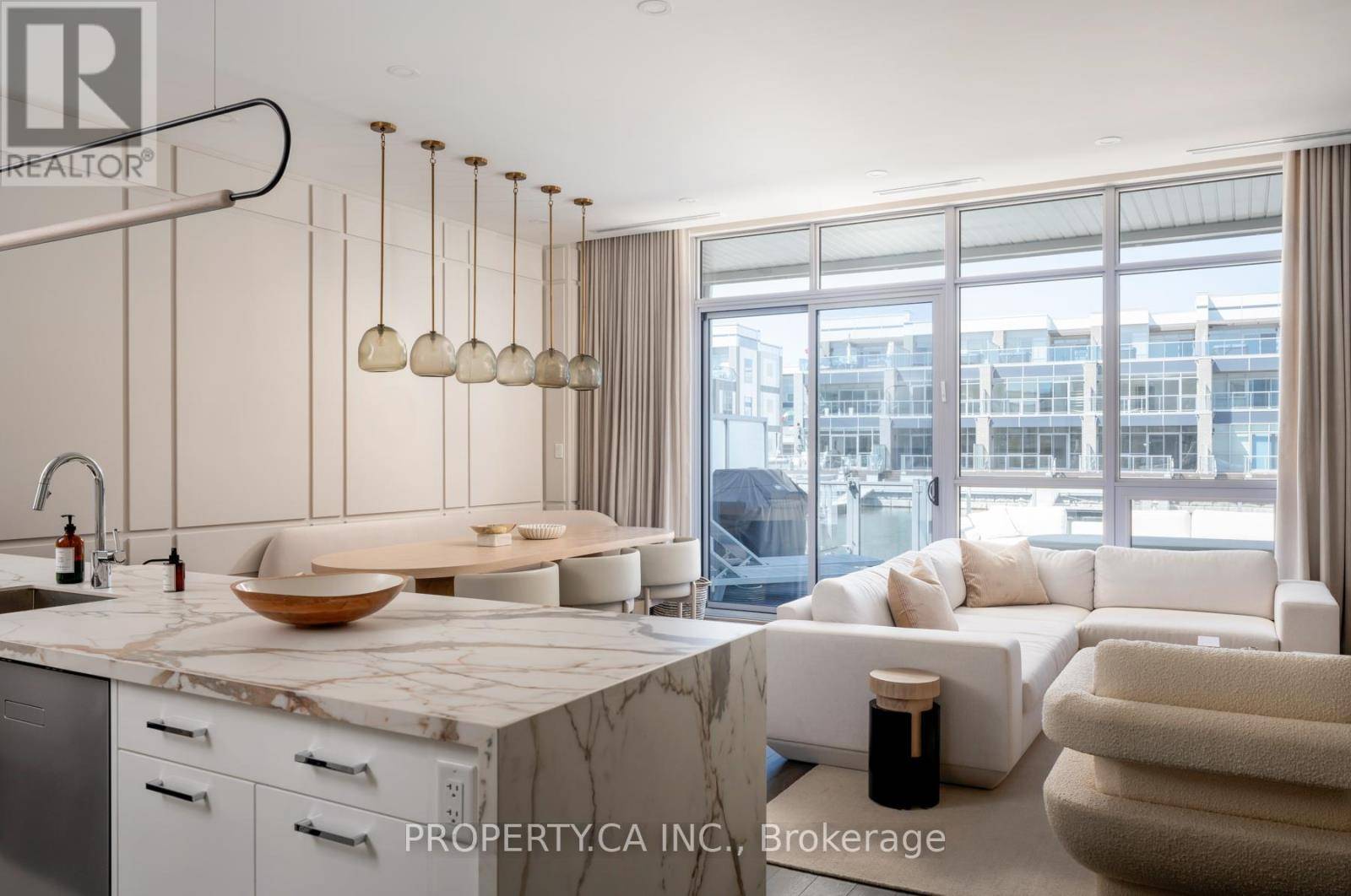 Innisfil, ON L9S0N6,3651 FERRETTI COURT