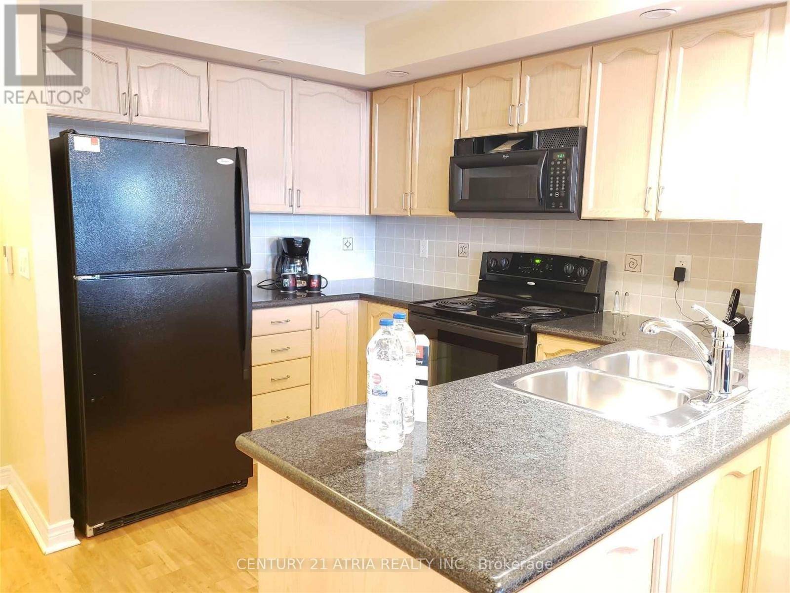 Markham (unionville), ON L3R8A6,33 Cox BLVD #931