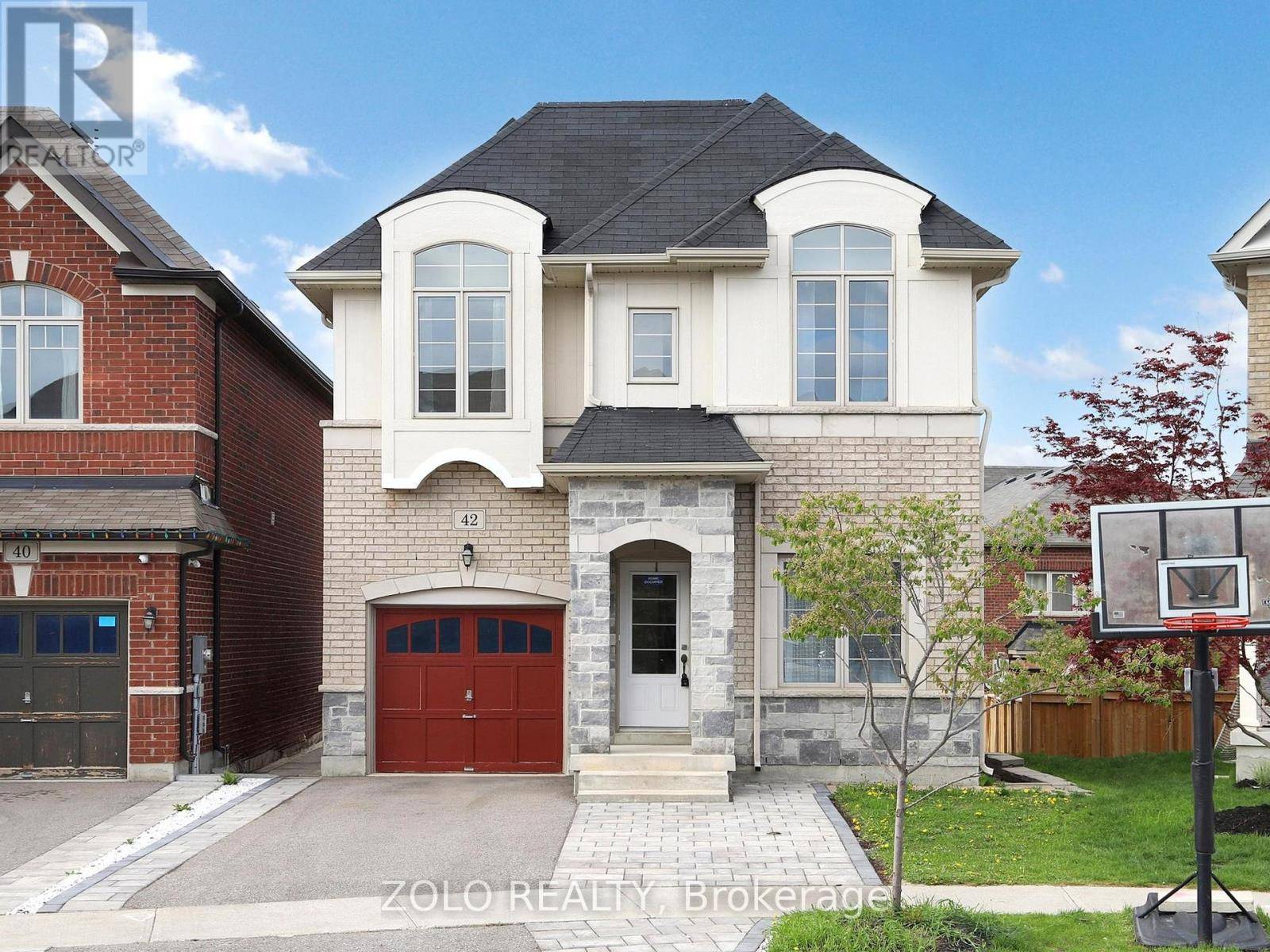 42 FOXBERRY ROAD, East Gwillimbury (sharon), ON L9N0P6
