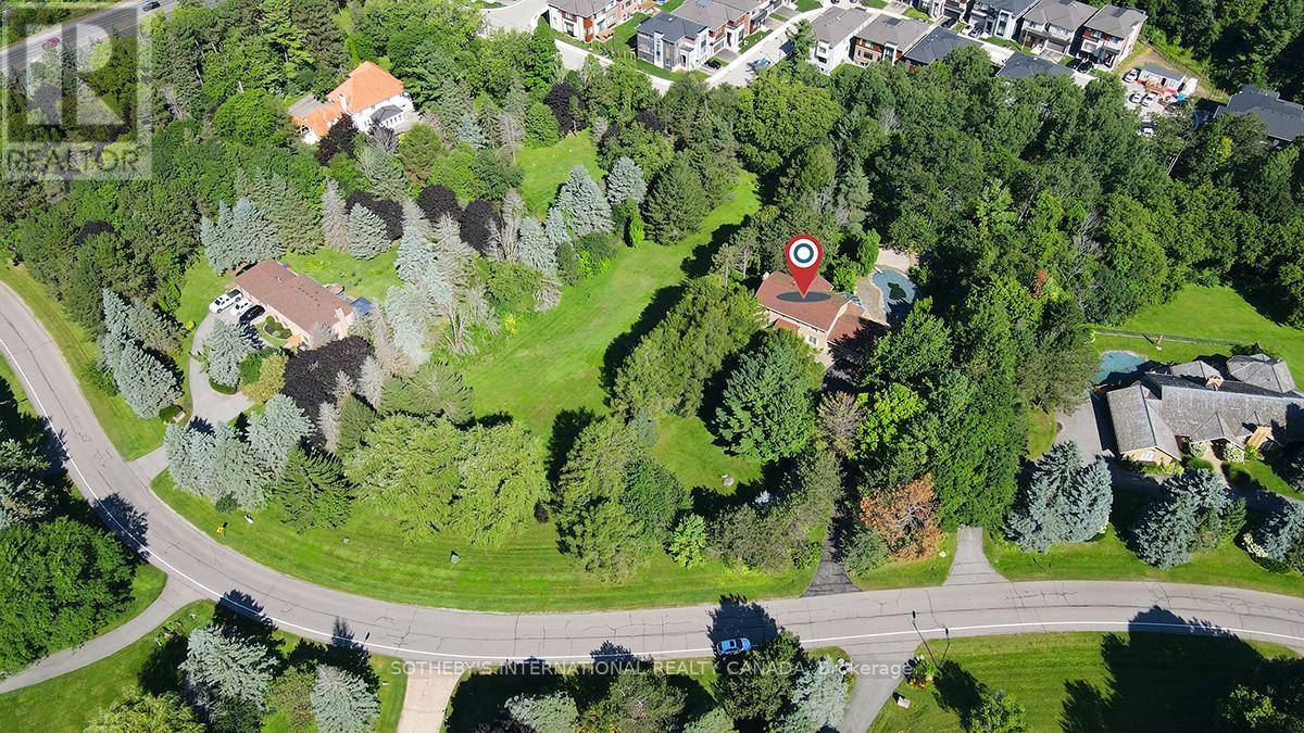 Aurora (aurora Estates), ON L4G6W4,30 HUNTERS GLEN ROAD