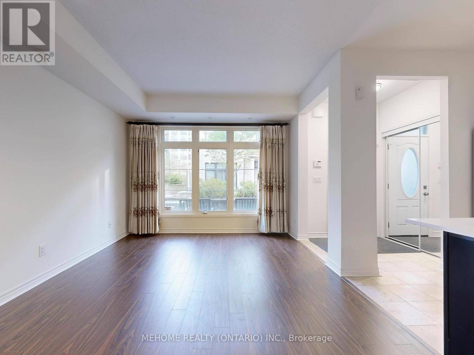 Vaughan (crestwood-springfarm-yorkhill), ON L4J0H1,7 Brighton PL #15