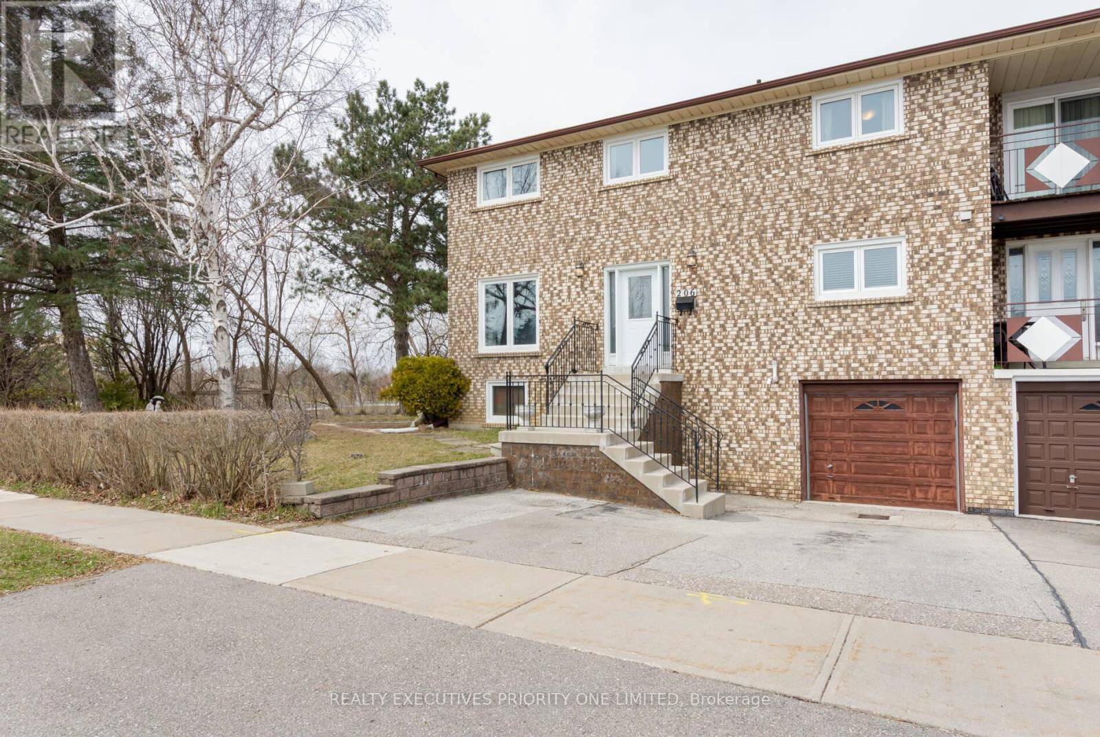 206 ANDREW PARK, Vaughan (west Woodbridge), ON L4L1G2