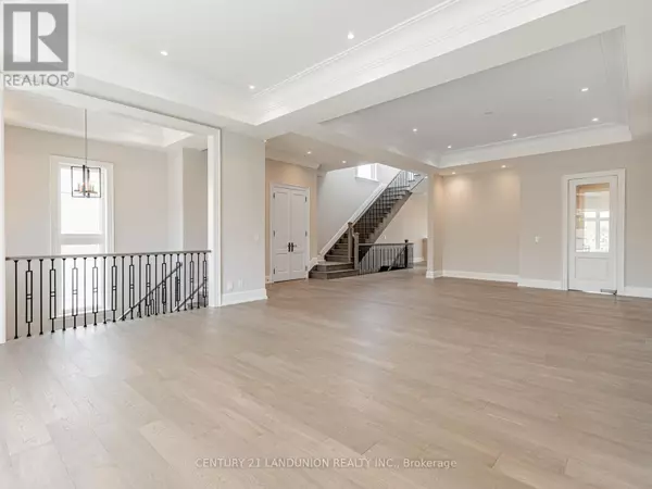 Richmond Hill (oak Ridges), ON L4E2W8,36A ELM GROVE AVENUE