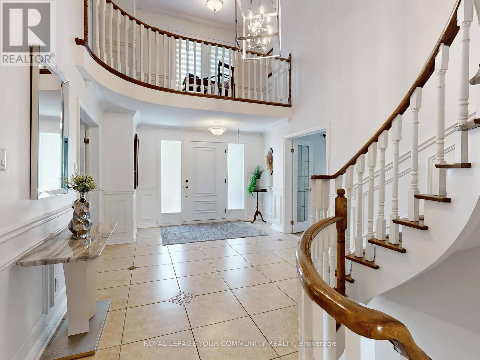 Vaughan (east Woodbridge), ON L4L8J6,123 KINGSNORTH BOULEVARD