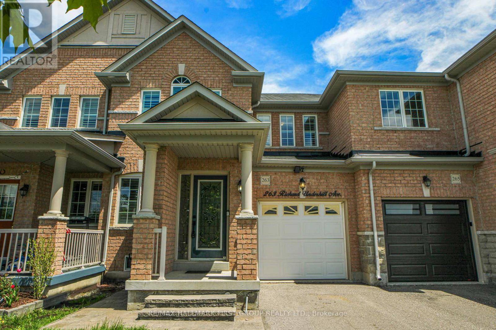 Whitchurch-stouffville (stouffville), ON L4A0Z4,263 RICHARD UNDERHILL AVENUE